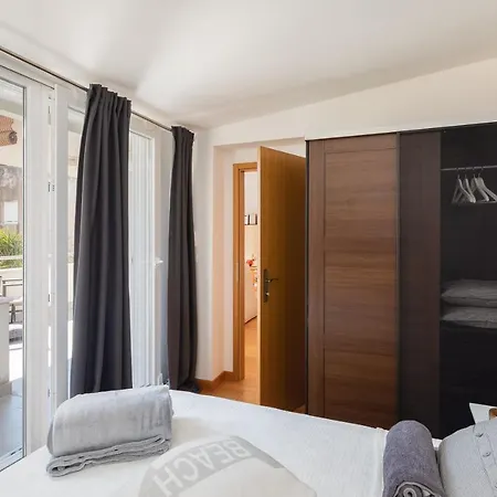 شقة Zenta With Terrace And Sea View, 4 Min Walk To The