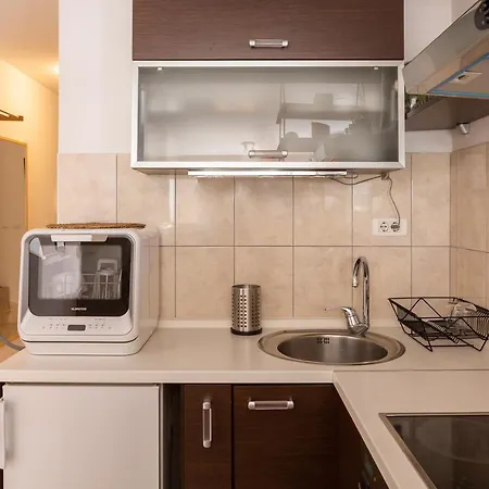 شقة Zenta With Terrace And Sea View, 4 Min Walk To The سبليت