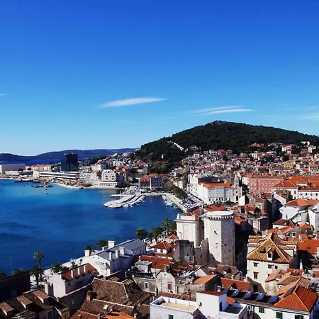 Zenta With Terrace And Sea View, 4 Min Walk To The Apartmán *
