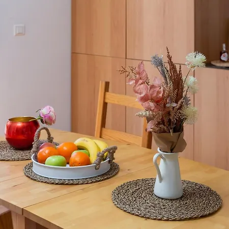 Zenta With Terrace And Sea View, 4 Min Walk To The Apartmán Split